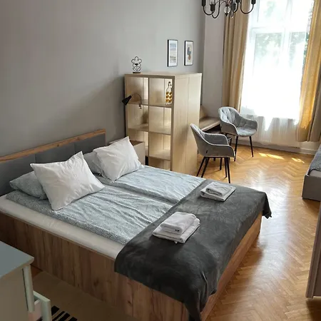 Apartment Large Next To Main Station - 85 M2 Krakow