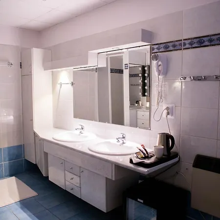 Maria Aparthotel
