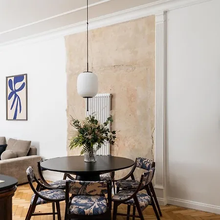 Apartment Pinkywinky Oldtown By Willywalls