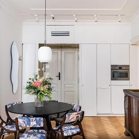Pinkywinky Oldtown By Willywalls Apartment *