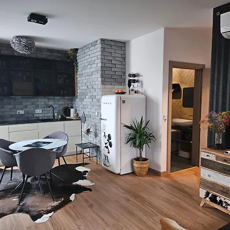 Luksusowy 60 M Z Jacuzzi Oraz Z Ogrodkiem Na Dachu Na Wylacznosc ! Apartment Krakow