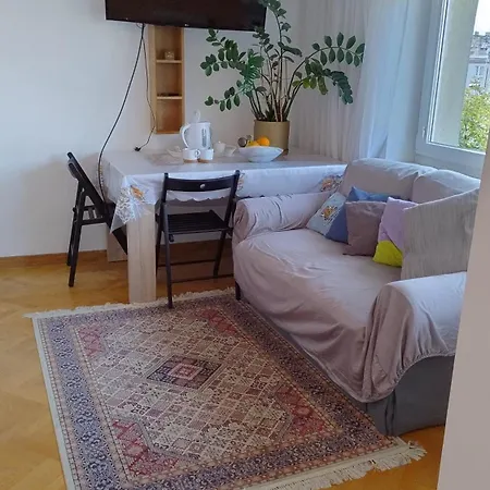 Homestay A Cosy Private In The Heart Of Old Podgorze
