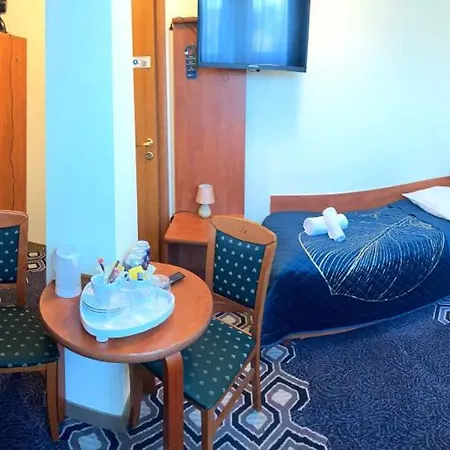 Vistula Hotel 3*