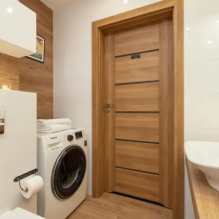 Zbozowa 2a Nowy Kleparz Cracow By Renters Apartment Krakow