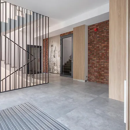 Apartment Modern With Air Conditioning In Downtown By Renters Krakow
