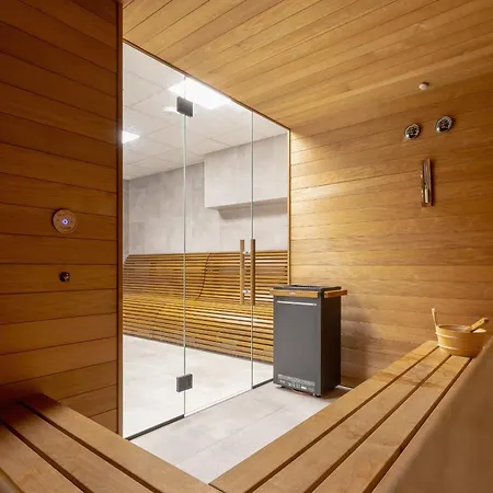 Apartment Modern With Air Conditioning In Downtown By Renters Krakow