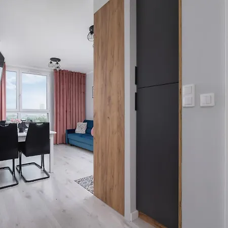 Przestronny Z Balkonem By Renters * Kraków