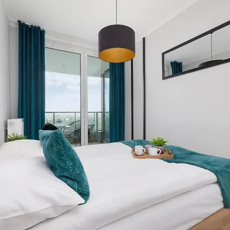 Apartament Przestronny Z Balkonem By Renters