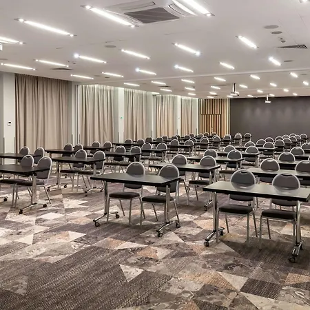Novotel West מלון 4*