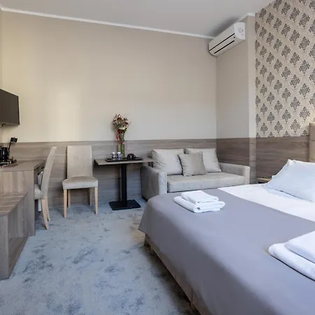 Otel Maksymilian