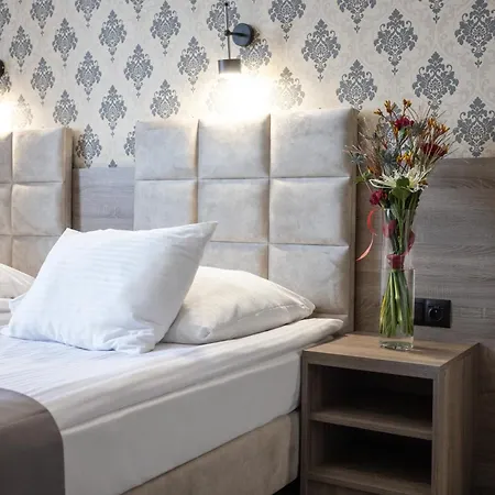 Maksymilian 3* Krakow