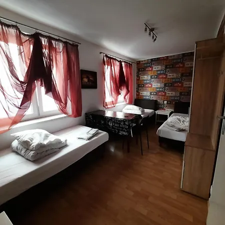 Hostel Lorf Hostel&coffee *