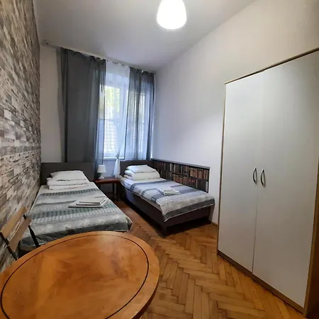 Lorf Hostel&apartments