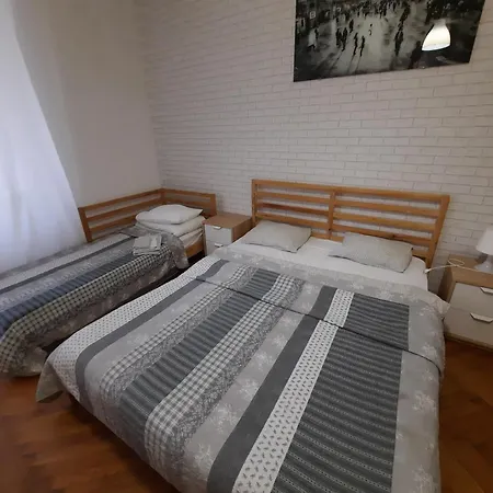 Lorf Hostel&apartments Albergue