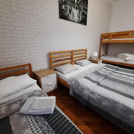 Lorf Hostel&apartments Albergue Cracóvia
