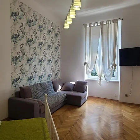 Albergue Lorf Hostel&apartments *