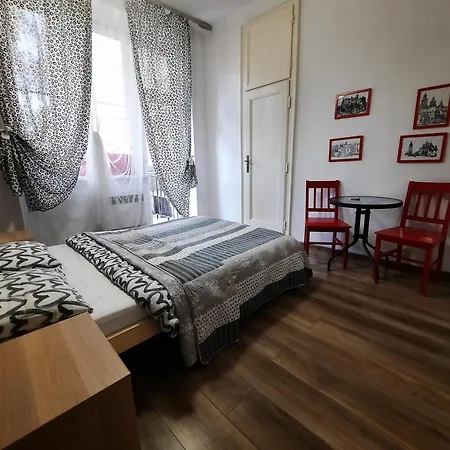 Albergue Lorf Hostel&apartments