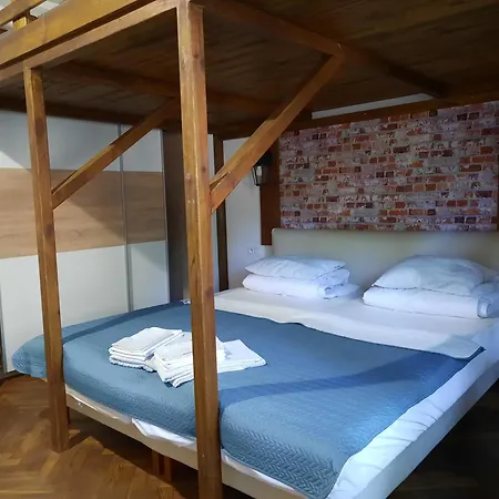Albergue Lorf Hostel&apartments