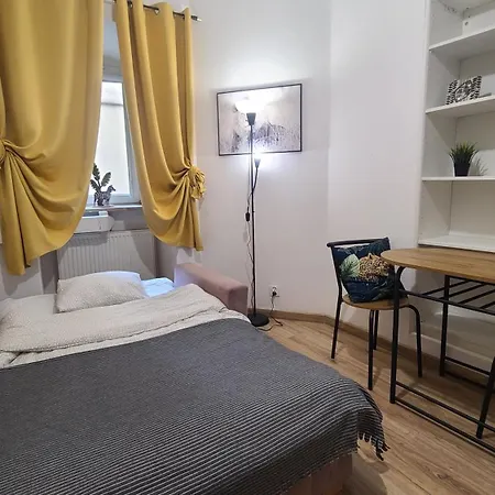 Lorf Hostel&apartments *
