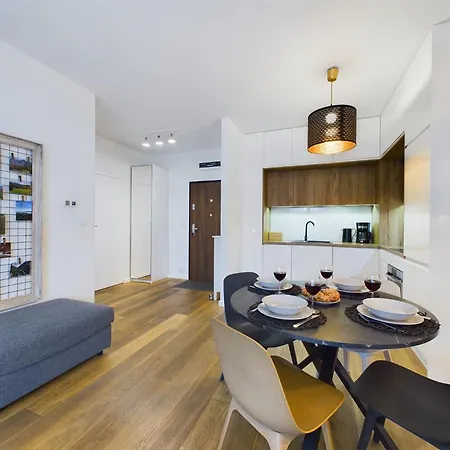 Go Rakowicka By Renters Apartment *
