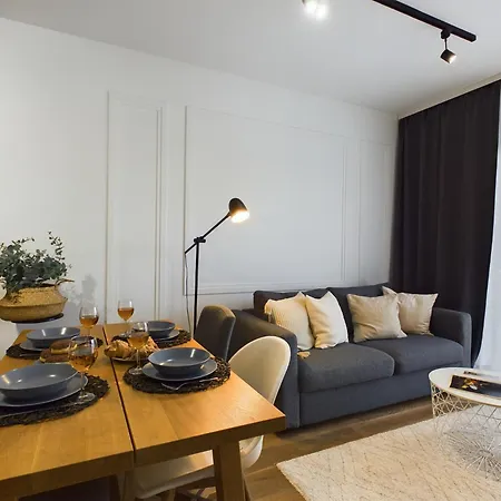 Apartment Go Rakowicka By Renters