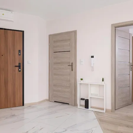 公寓 Cozy Laszkiewicza With Parking By Renters