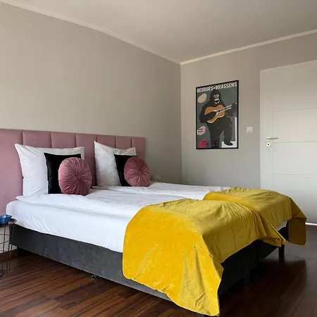 Apartment Corner House