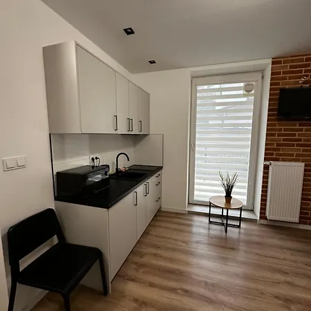 Apartament Skwerowa Nest *