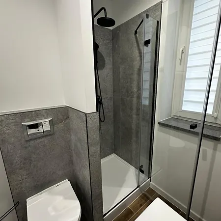 Apartament Skwerowa Nest *