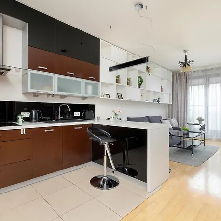 Apartment Beautiful With Free Parking In Kazimierz District By Renters