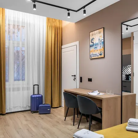 Platinia Premium Apartahotel *