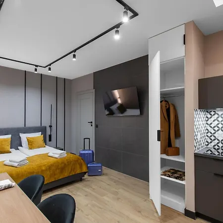 Platinia Premium Apartahotel *