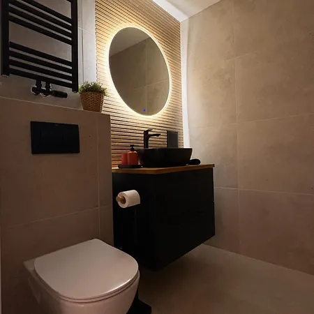 Nowy Biezanow Apartment