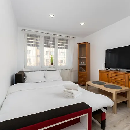 Osiedle Na Lotnisku Comfort Appartement *