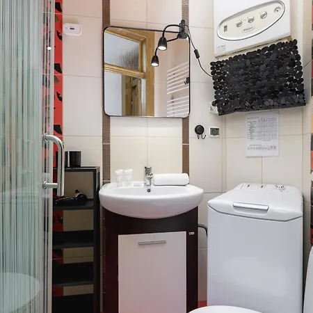 Z Balkonem Blisko Starego Miasta By Renters Apartment