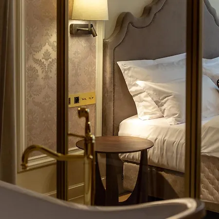 Unicus Palace Old Town - Destigo Otel