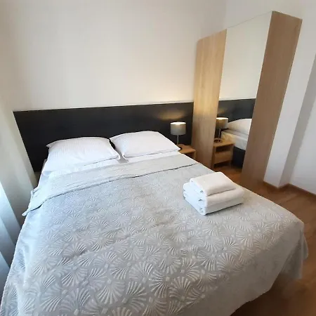 شقة Old Town - Bosacka 18 *