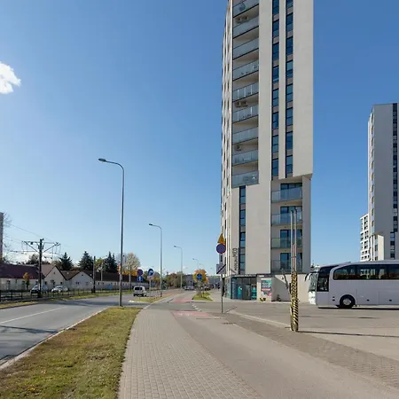 Modern And Bright With Air Conditioning & Parking By Renters * Kraków