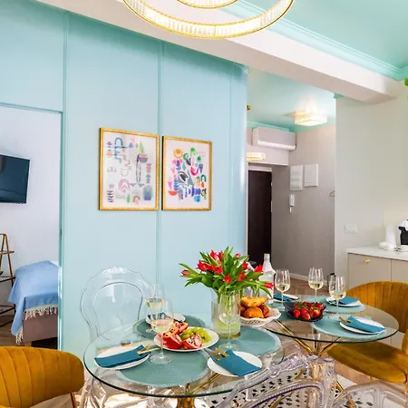 Old Town Air Conditioning Stylish Free Parking Apartment