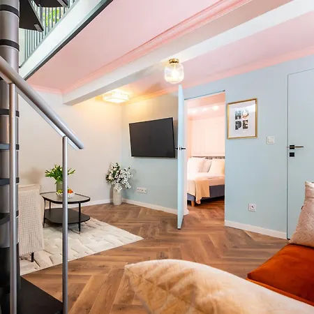 Apartment Old Town Air Conditioning Stylish Free Parking *