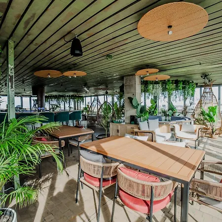 New Port - Premium Floating Aparthotel Krakov