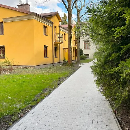 Secret Garden - Wonderful Centre - Ground Floor - Quiet Location *