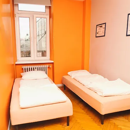 Mosquito Hostel *