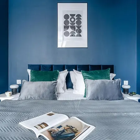 Aparthotel District17 - Loftaffair Collection 3*