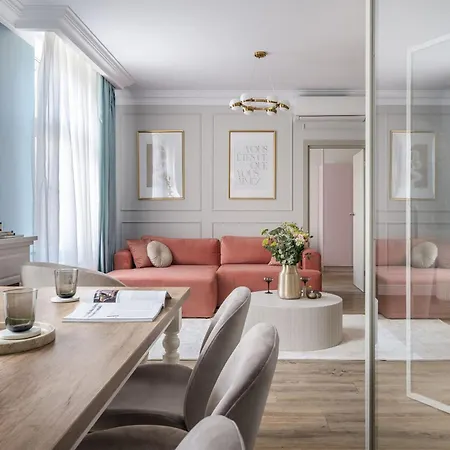 Aparthotel District17 - Loftaffair Collection 3*