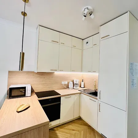 Atrium - Old Town Luxury - By Upstairs Apartamento