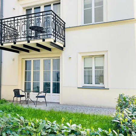 Atrium - Old Town Luxury - By Upstairs Apartamento *