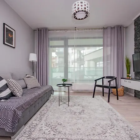 Inpoint Central Apartments Hotel apartamentowy