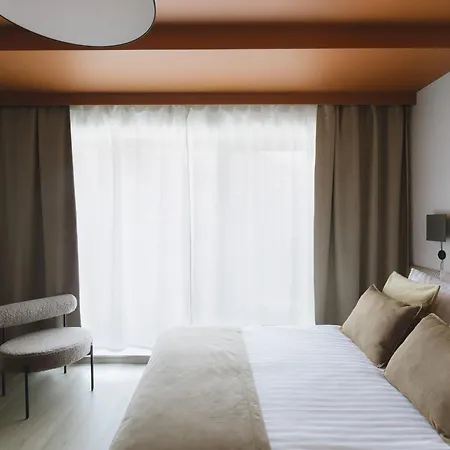 Ironique Apartamento