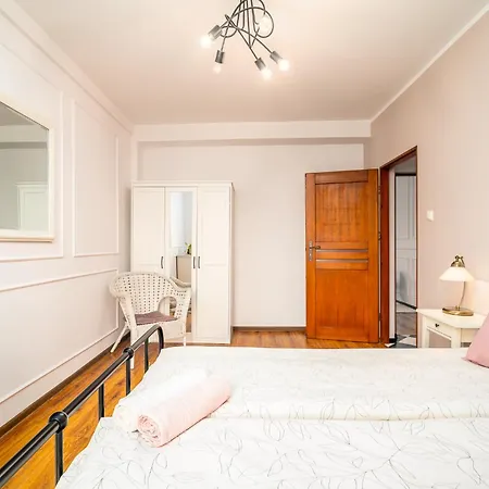 Apartament Clover *